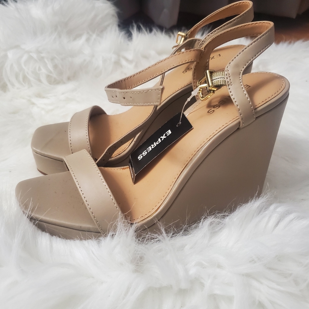Tan Wedge Shoe